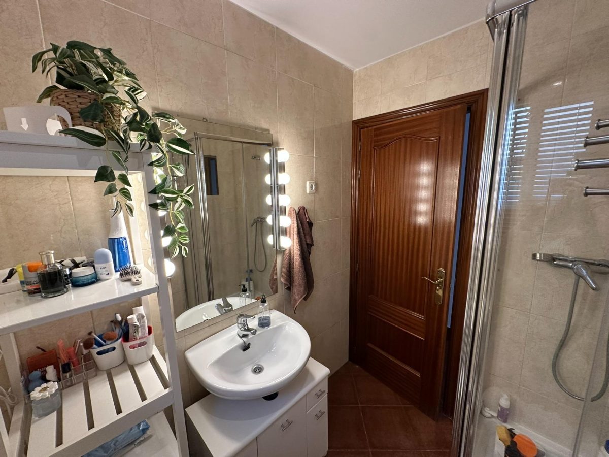 Las Lagunas - Casa Pareada Reformada 3 Dormitorios con Parking Privado y Solarium — Foto 14