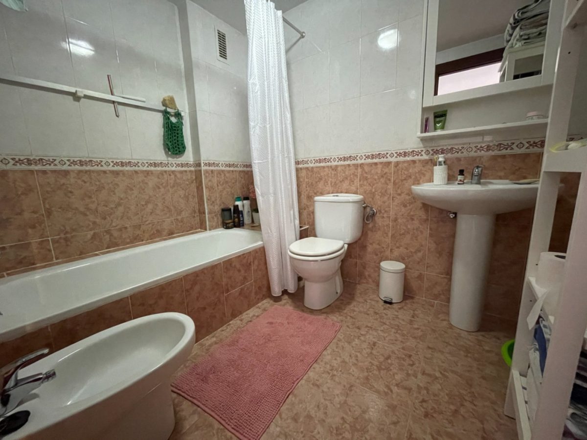 Zona Care Mijas - Amplio Piso 2 Dormitorios - Garaje y Terraza — Foto 11