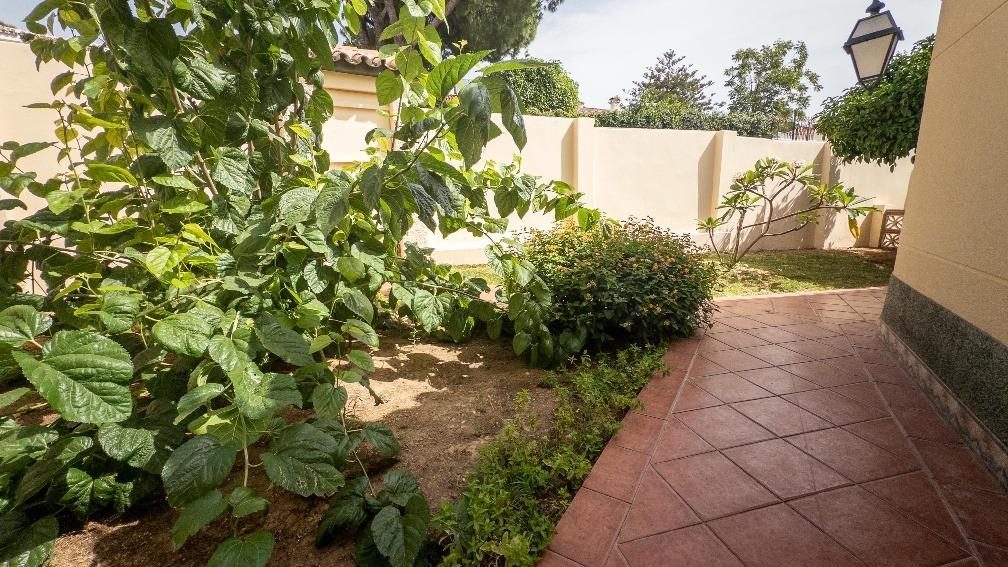 Benalmádena - Villa Reformada, 6 dormitorios, Piscina, Parking, Trastero — Foto 30