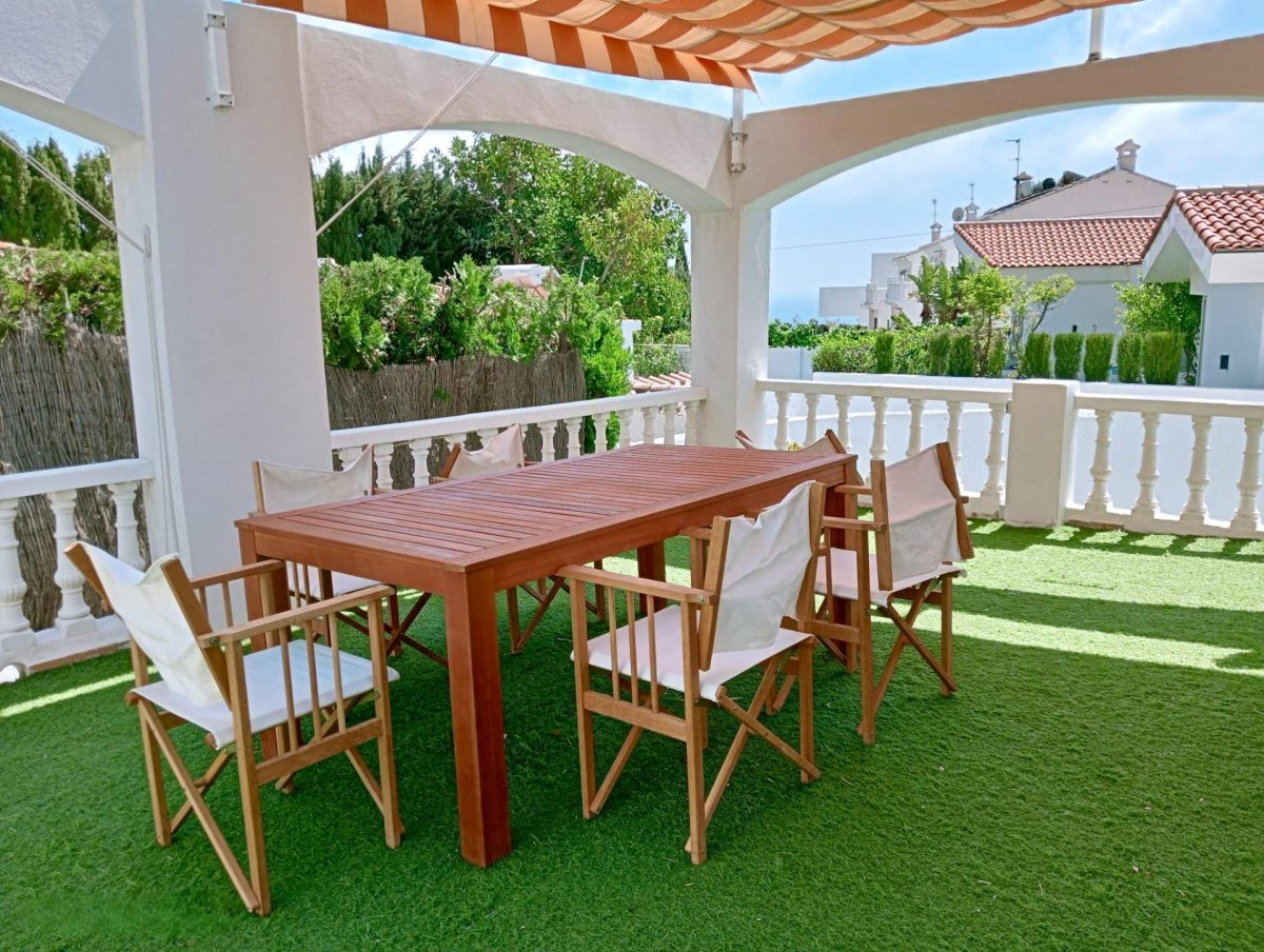 Benalmádena - Encantadora Villa 3 dormitorios, Parking, Terraza, Vistas al Mar. — Foto 11