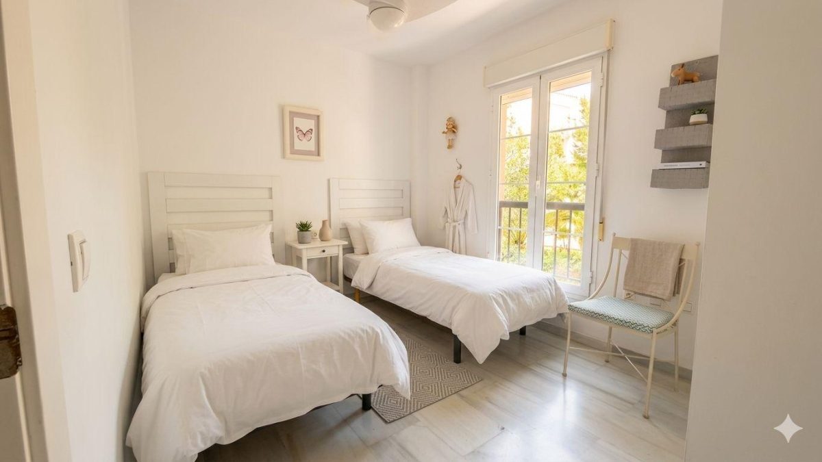 Marbella - Piso 3 dormitorios, a 200 metros de la playa. — Foto 7