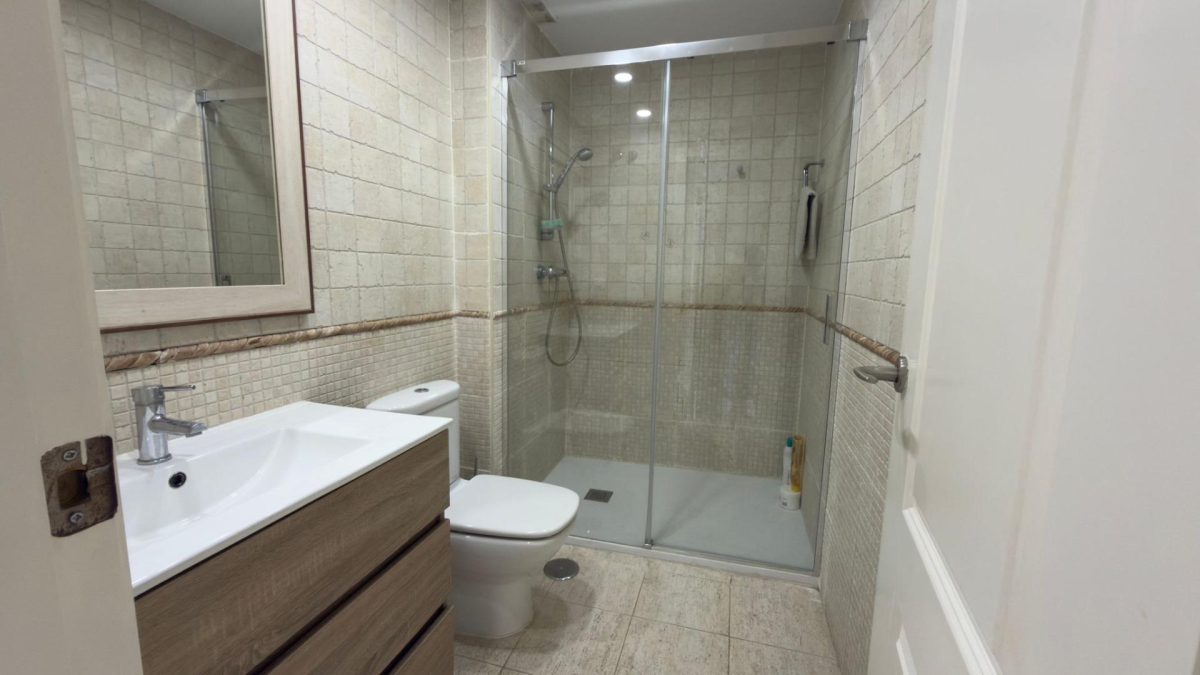 Marbella - Piso 3 dormitorios, a 200 metros de la playa. — Foto 12