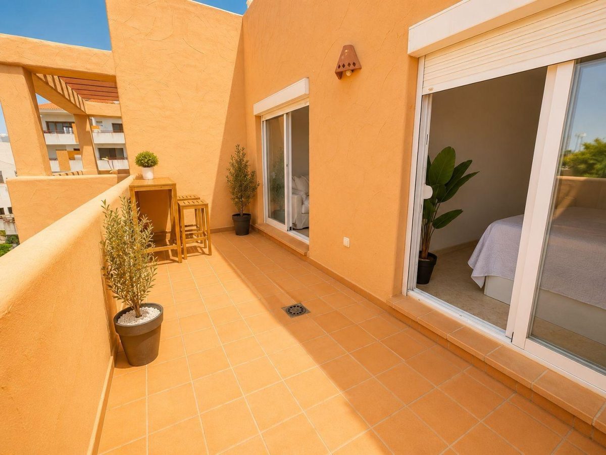 Elviria - Coqueto Piso 1 Dormitorio Garaje, Vistas al Mar, Campo de Golf — Foto 15