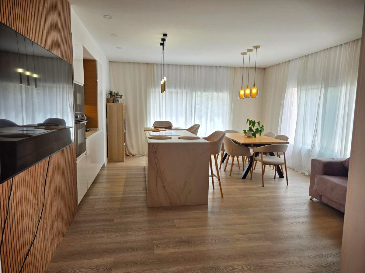 Torreblanca, Casa Reformada, 3 dormitorios + 1 oficina, Garaje, Piscina, jardín — Foto 6