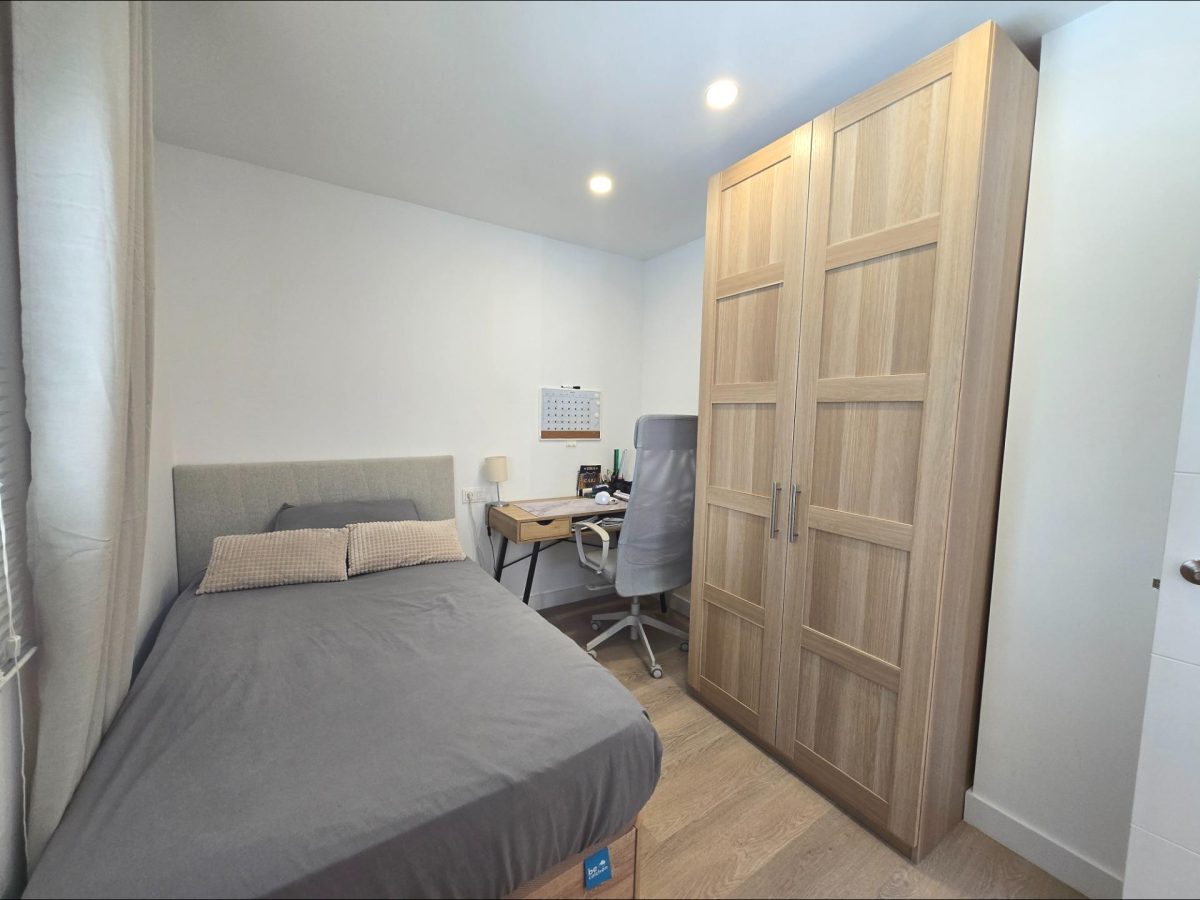 Torreblanca, Casa Reformada, 3 dormitorios + 1 oficina, Garaje, Piscina, jardín — Foto 12