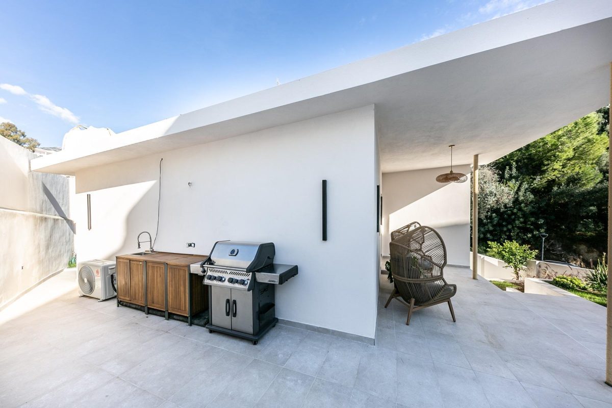 Torreblanca, Casa Reformada, 3 dormitorios + 1 oficina, Garaje, Piscina, jardín — Foto 22
