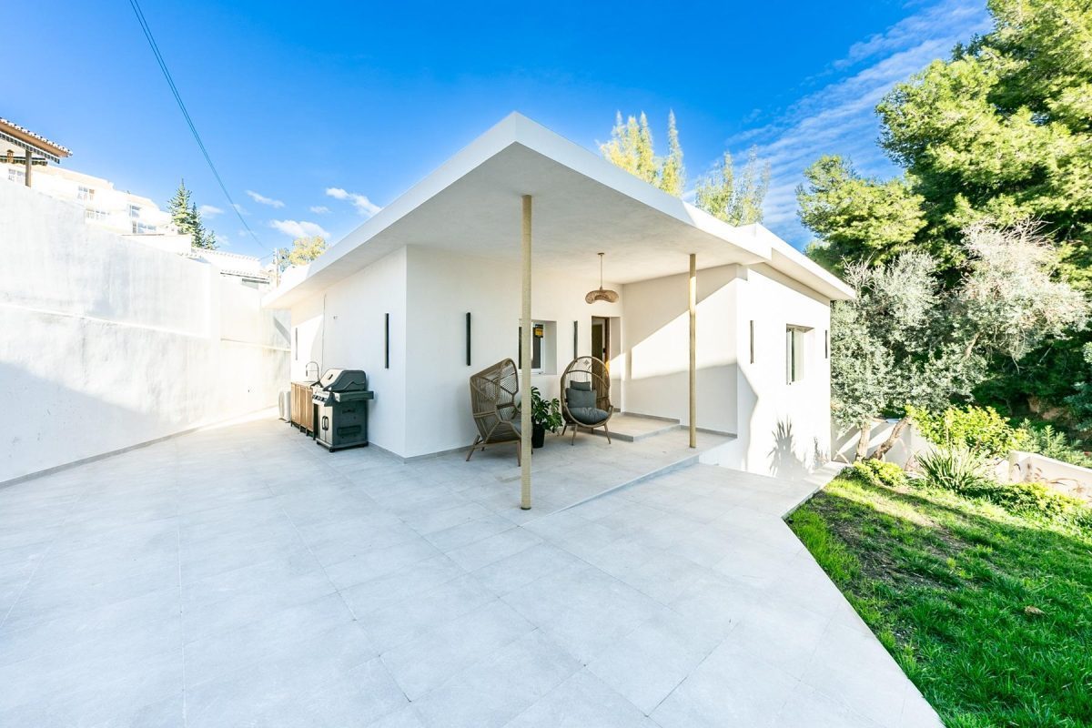 Torreblanca, Casa Reformada, 3 dormitorios + 1 oficina, Garaje, Piscina, jardín — Foto 19