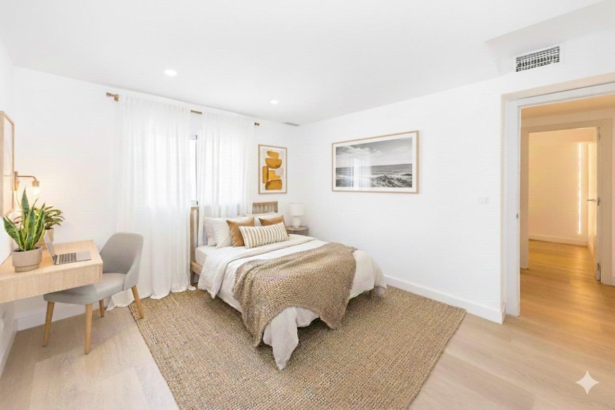 Torreblanca, Casa Reformada, 3 dormitorios + 1 oficina, Garaje, Piscina, jardín — Foto 10