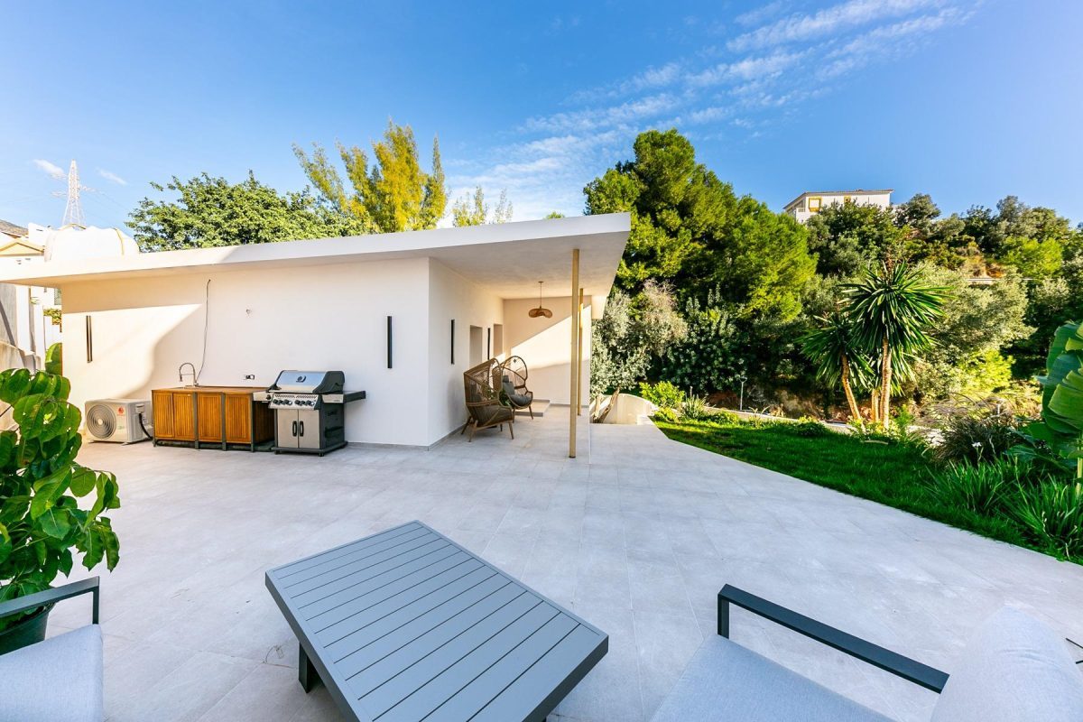 Torreblanca, Casa Reformada, 3 dormitorios + 1 oficina, Garaje, Piscina, jardín — Foto 21