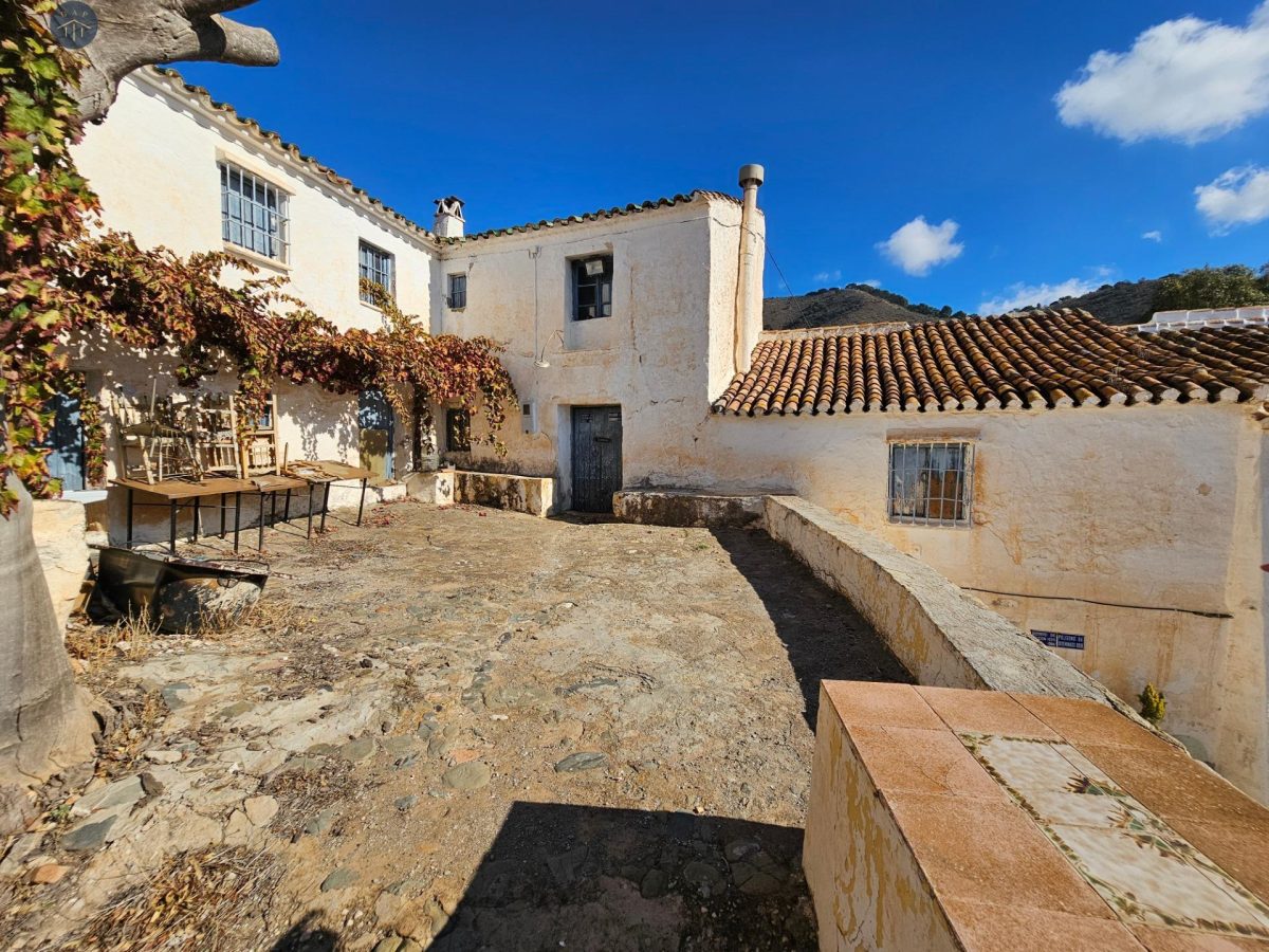 CASA RUSTICA EN CIUDA JARDIN — Foto 1