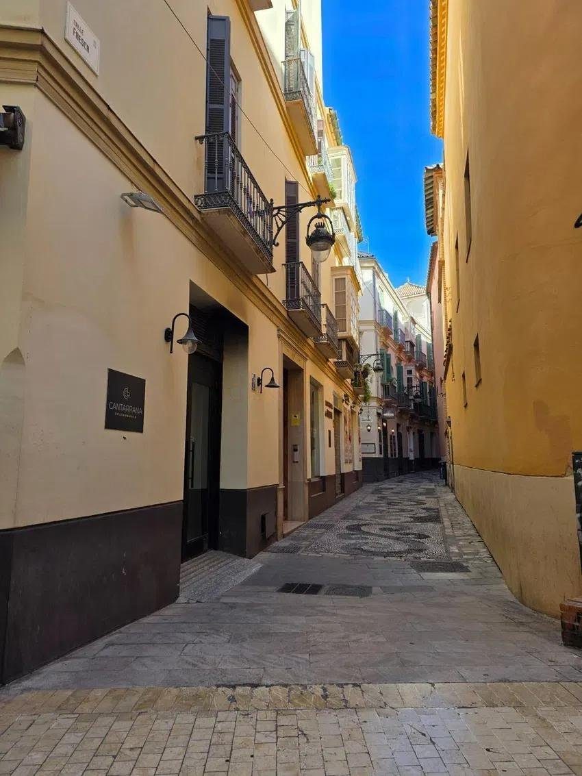 TRAPASO LOCAL EN MALAGA CAPITAL — Foto 1