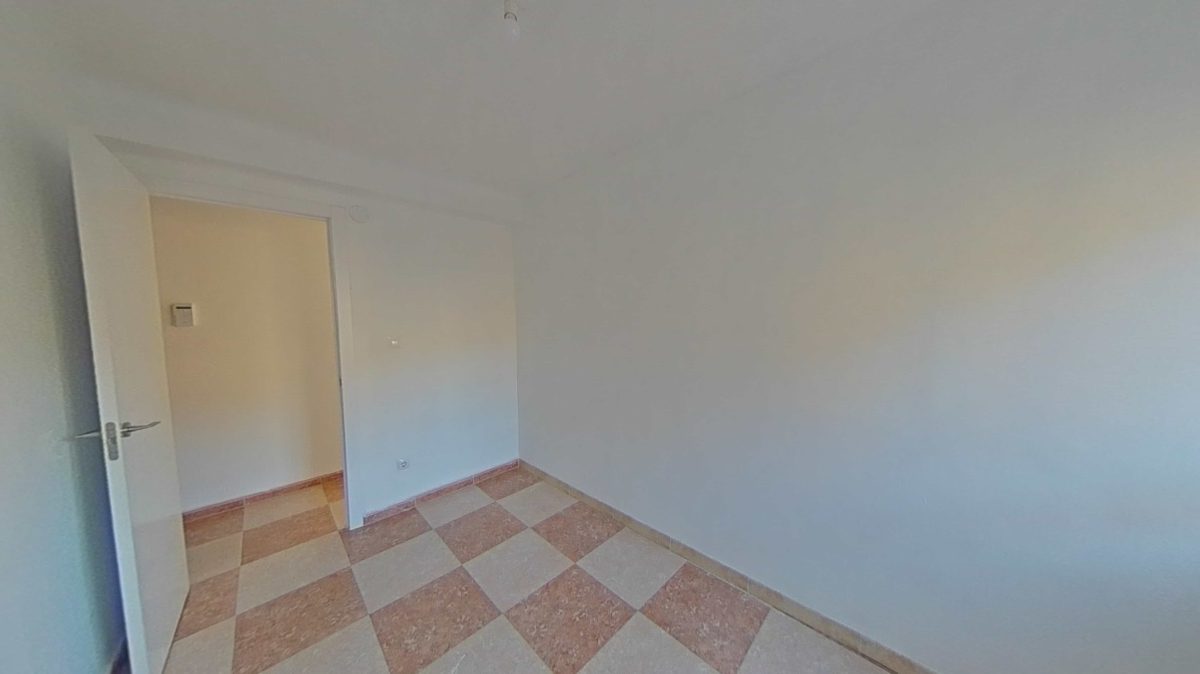 VIVIENDA ALQUILADA EN PORTADA ALTA — Foto 7