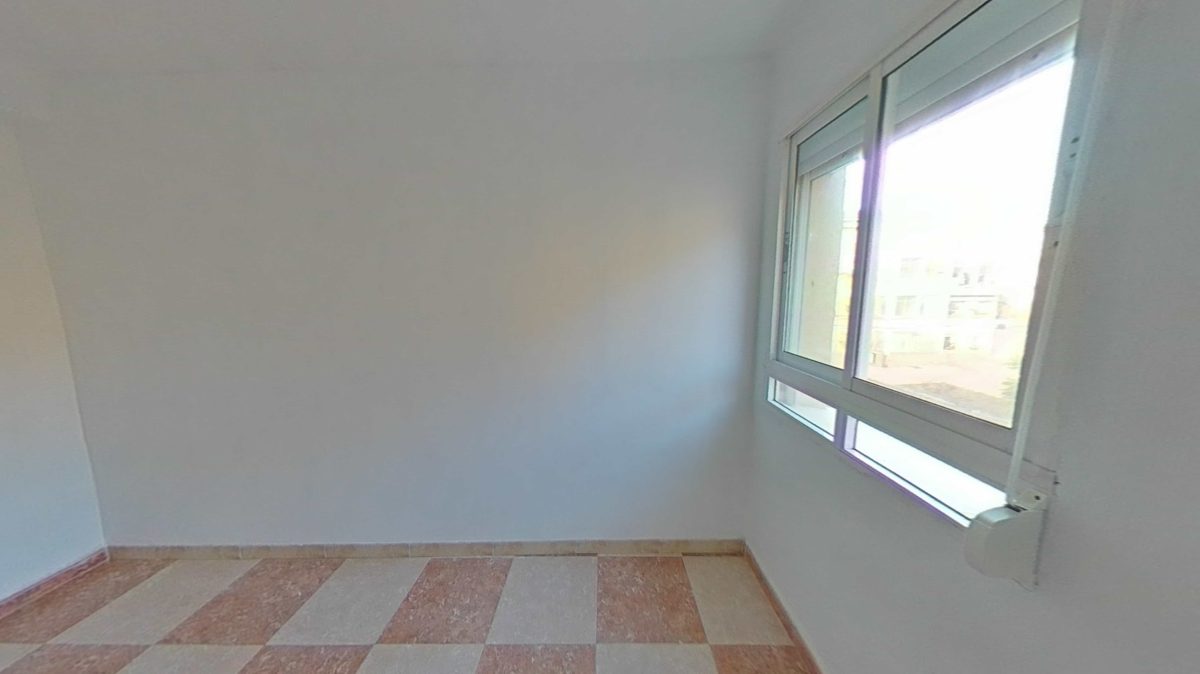 VIVIENDA ALQUILADA EN PORTADA ALTA — Foto 8