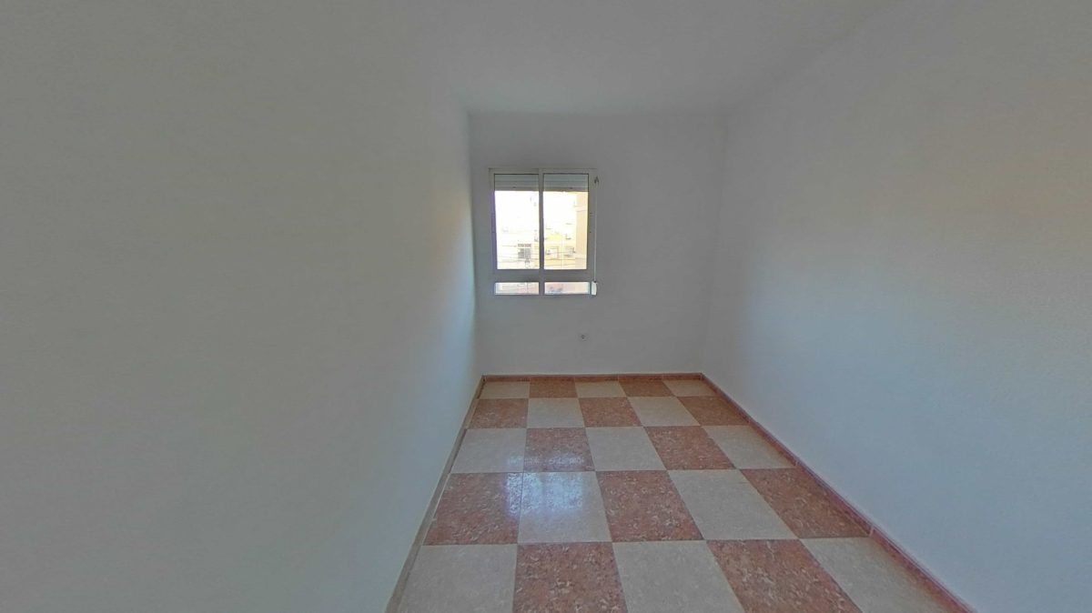 VIVIENDA ALQUILADA EN PORTADA ALTA — Foto 11
