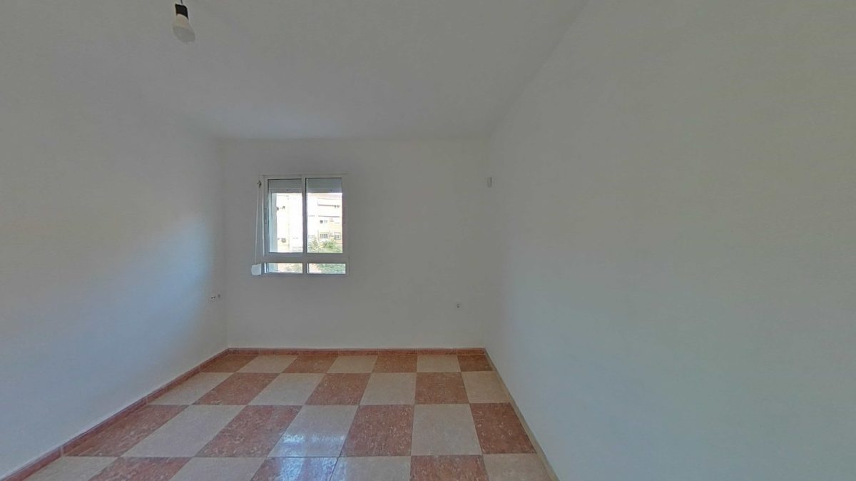 VIVIENDA ALQUILADA EN PORTADA ALTA — Foto 13