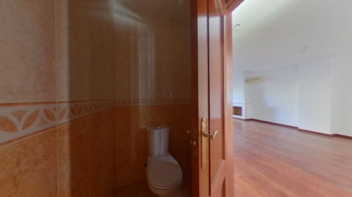 CHALET ADOSADO ALQUILADA CON SEGURO DE IMPAGO — Foto 13