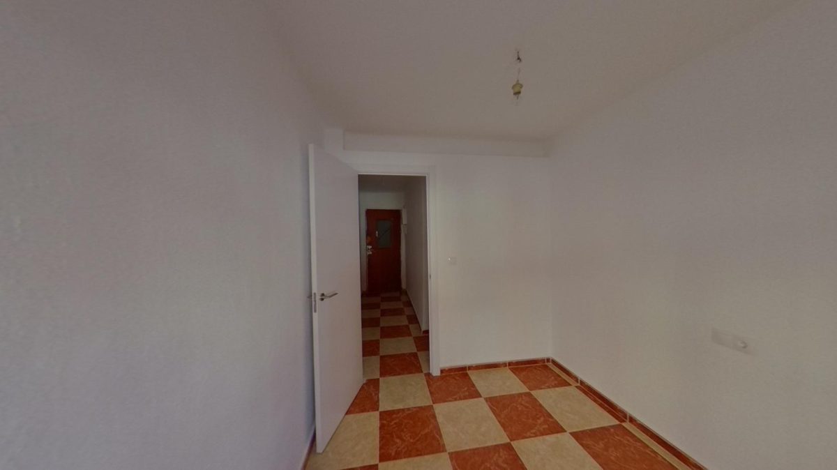 VIVIENDA 3 HABTIACIONES ALQUILADA CON SEGURO DE IMPAGO CIUDAD JARDIN V64 — Foto 4