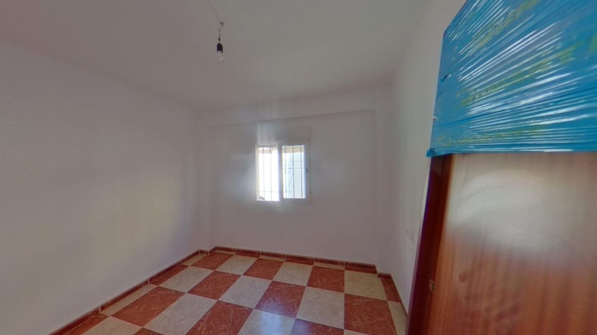 VIVIENDA 3 HABTIACIONES ALQUILADA CON SEGURO DE IMPAGO CIUDAD JARDIN V64 — Foto 20
