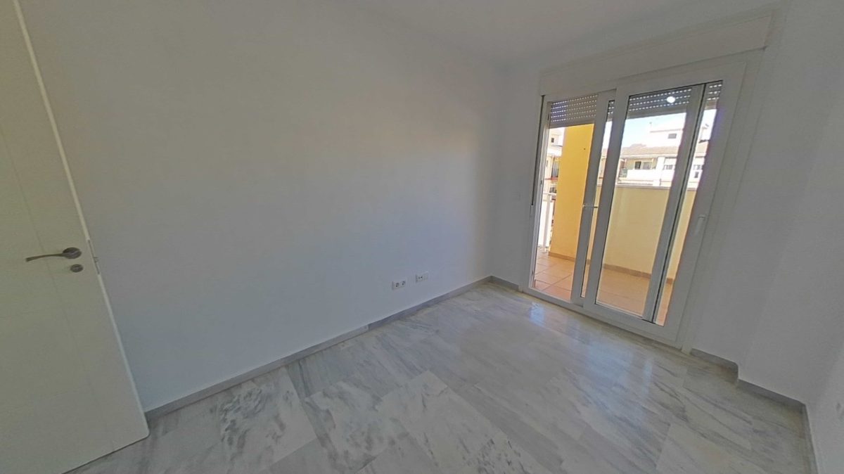 VIVIENDA DE 3 HABITACIONES 2 BAÑOS ALQUILADA CON SEGURO DE IMPAGO EN EL RINCON DE LA VICTORIA — Foto 22