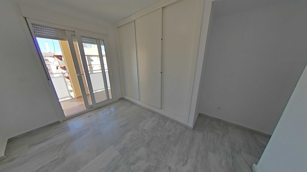 VIVIENDA DE 3 HABITACIONES 2 BAÑOS ALQUILADA CON SEGURO DE IMPAGO EN EL RINCON DE LA VICTORIA — Foto 31