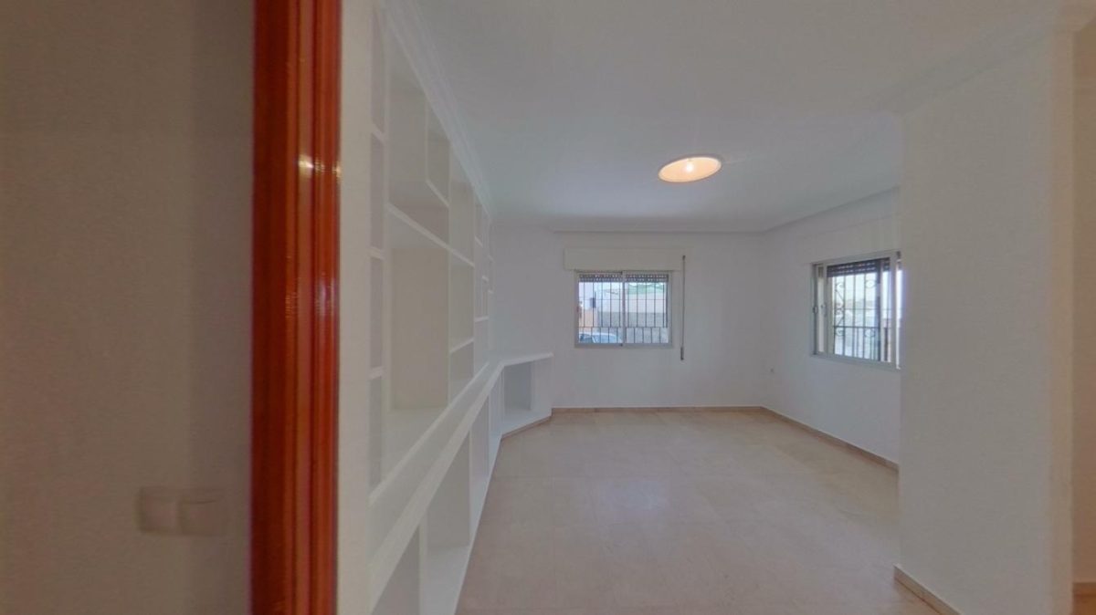 VIVIENDA ALQUILADA EN CIUDAD JARDÍN CON SEGURO DE IMPAGO — Foto 6