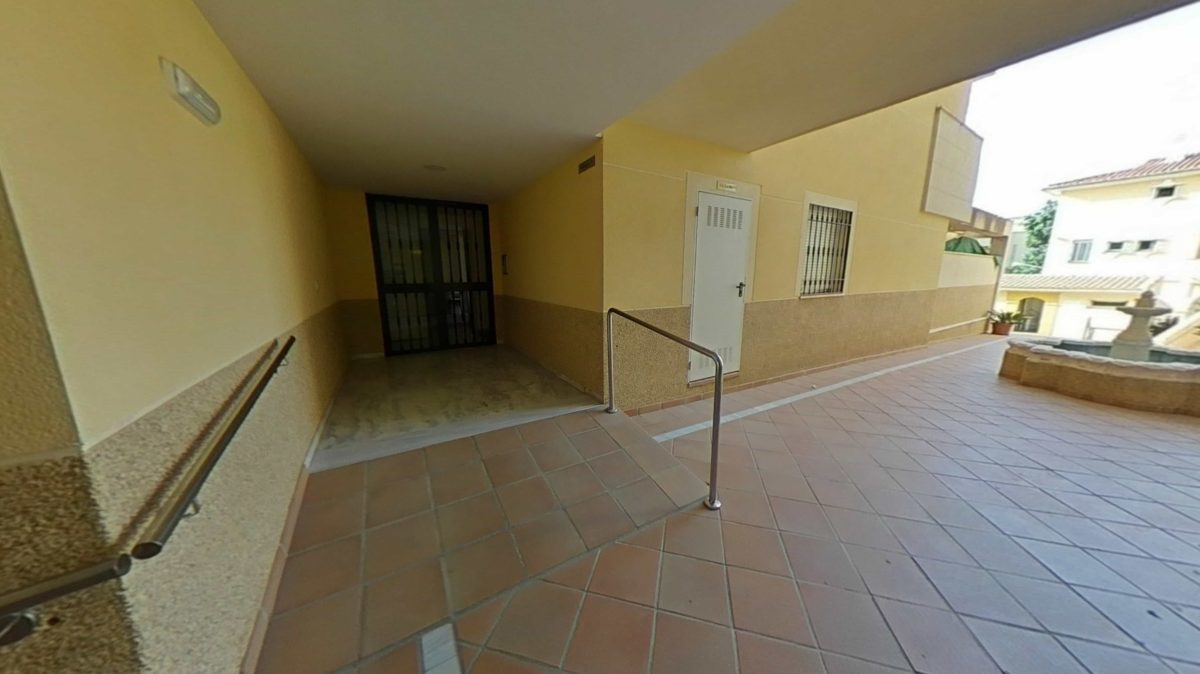 VIVIENDA ALQUILA CON SEGURO DE IMPAGO DE 2 HACITACIONES 2 BAÑOS EN EL RINCÓN DE LA VICTORIA — Foto 1