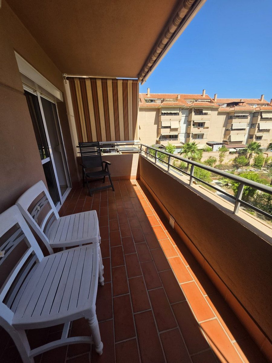 Venta piso con terraza en urbanización En el palo — Foto 3