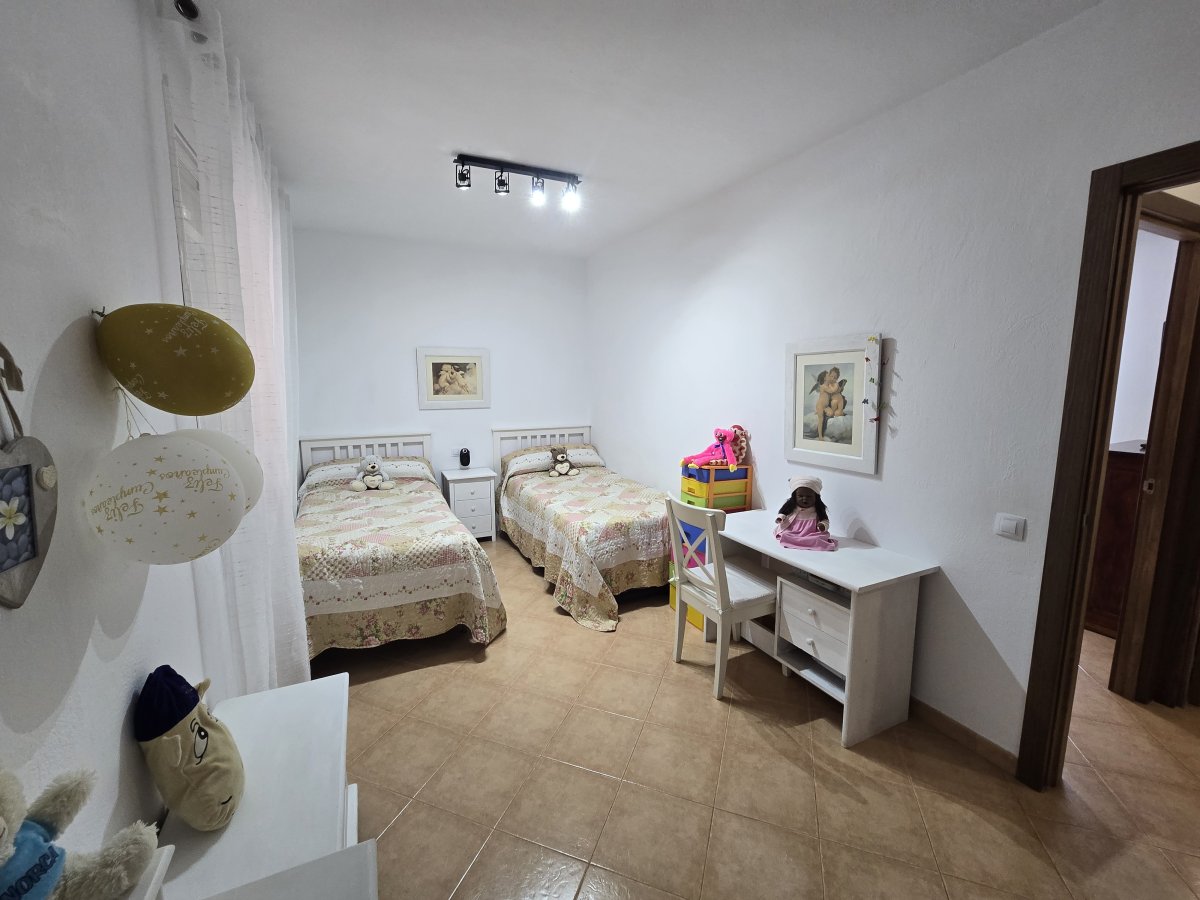 Chalet en venta en Marratxí - Amplia parcela y jardín — Foto 11