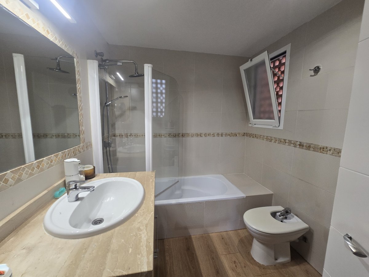 Piso en venta en Marratxi - 2 hab, terraza — Foto 20
