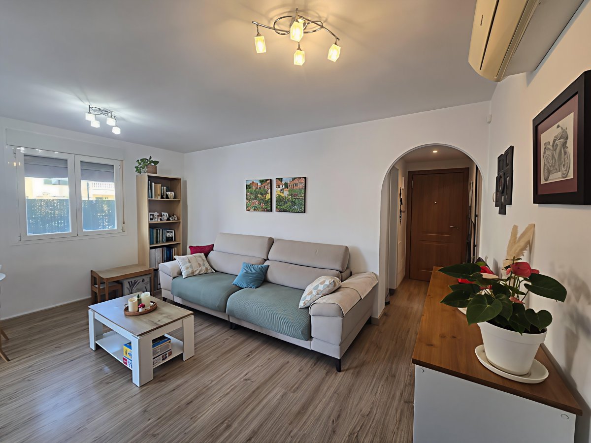 Piso en venta en Marratxi - 2 hab, terraza — Foto 1