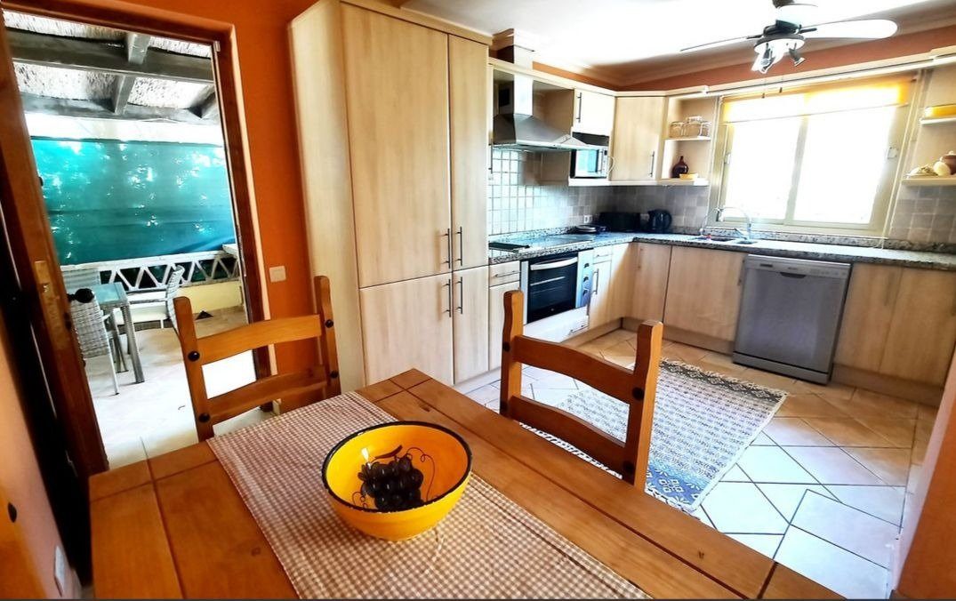 Villa pareada en la urb de la sierrezuela. Reforma a tu gusto. Una de las mejores  zonas residenciales junto a Fuengirola — Foto 4