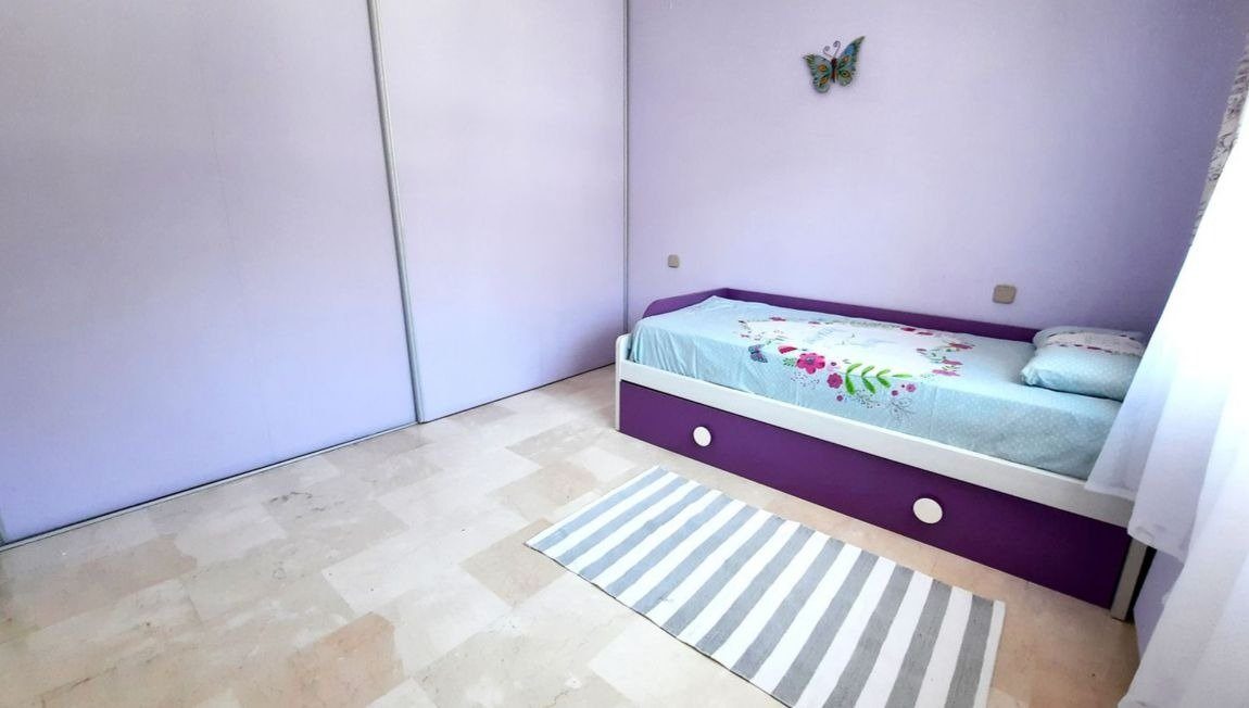 Villa pareada en la urb de la sierrezuela. Reforma a tu gusto. Una de las mejores  zonas residenciales junto a Fuengirola — Foto 11
