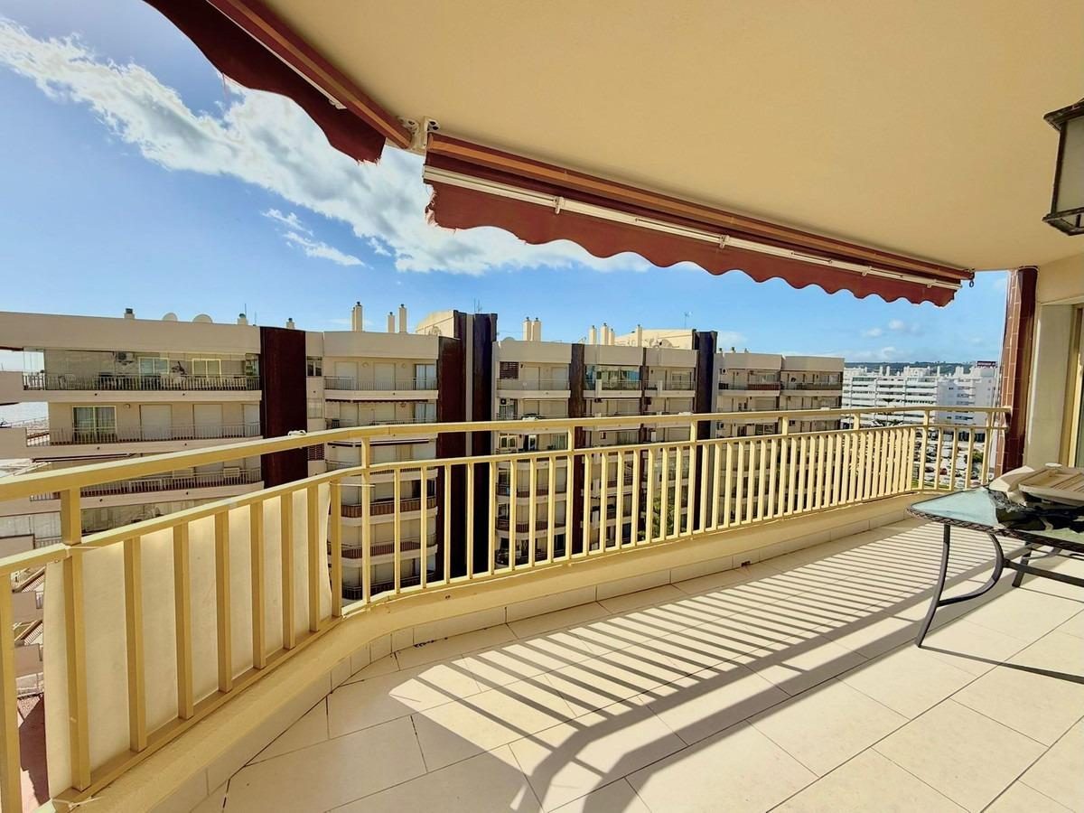Magnífico piso en primera línea de playa en Fuengirola – Vistas panorámicas al mar — Foto 16