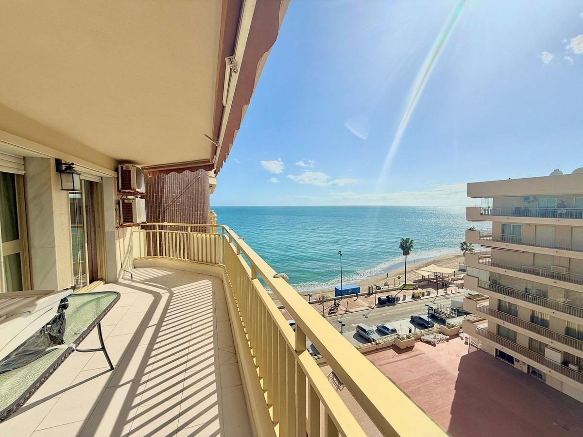Magnífico piso en primera línea de playa en Fuengirola – Vistas panorámicas al mar — Foto 1