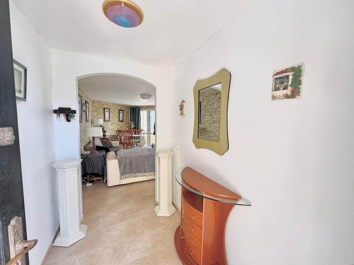 Piso en venta en Torreblanca baja con piscina, parking y cerca de la playa – 3 dormitorios — Foto 4