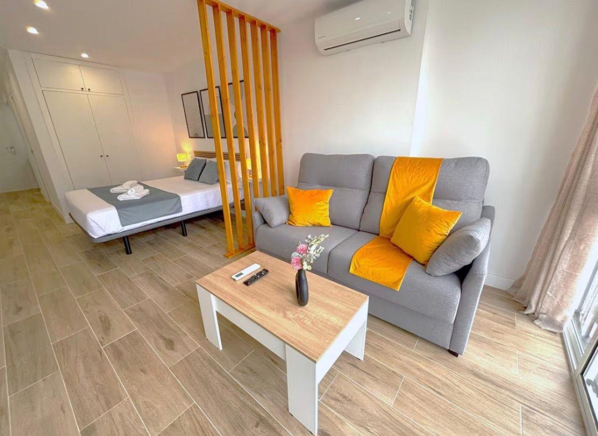 Estudio con vistas al mar en Montemar (Torremolinos) con licencia turística – Ideal inversión Costa del Sol — Foto 3