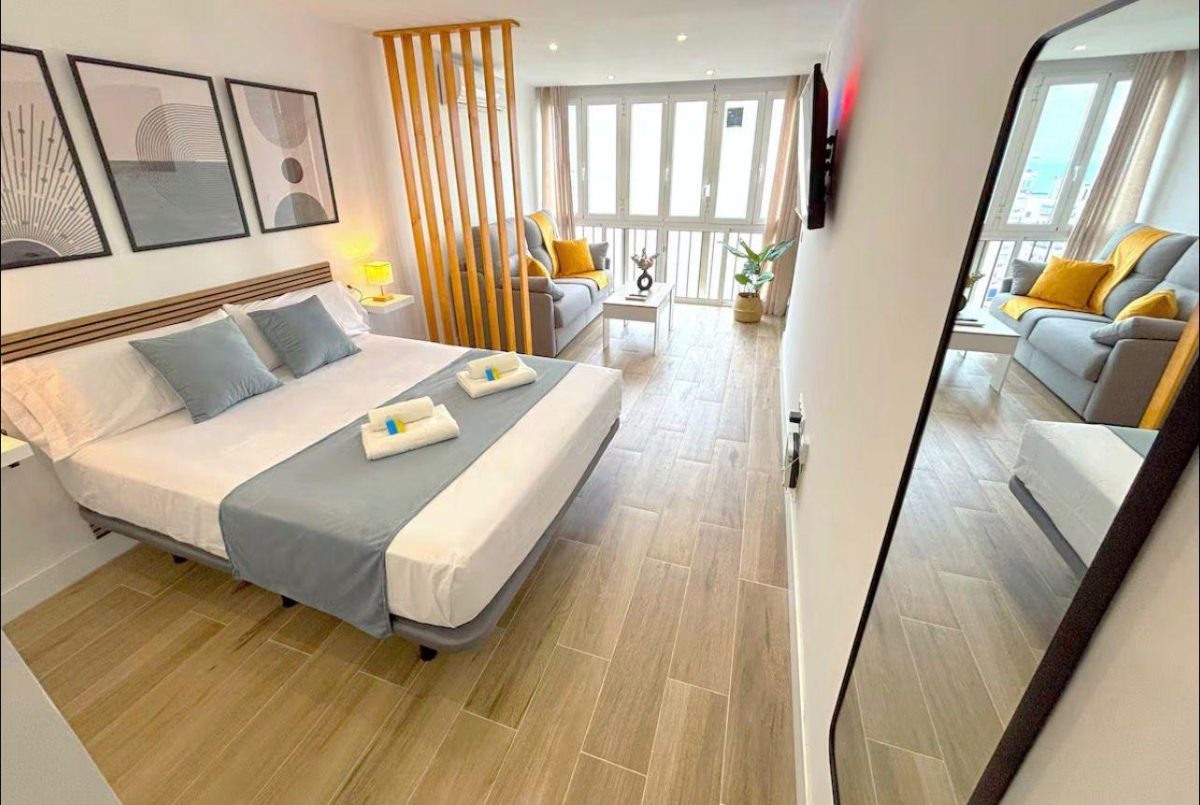 Estudio con vistas al mar en Montemar (Torremolinos) con licencia turística – Ideal inversión Costa del Sol — Foto 1