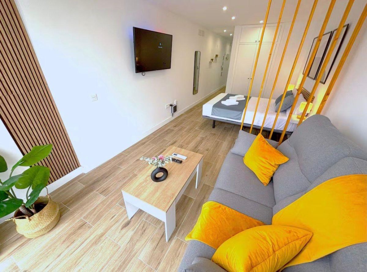 Estudio con vistas al mar en Montemar (Torremolinos) con licencia turística – Ideal inversión Costa del Sol — Foto 9