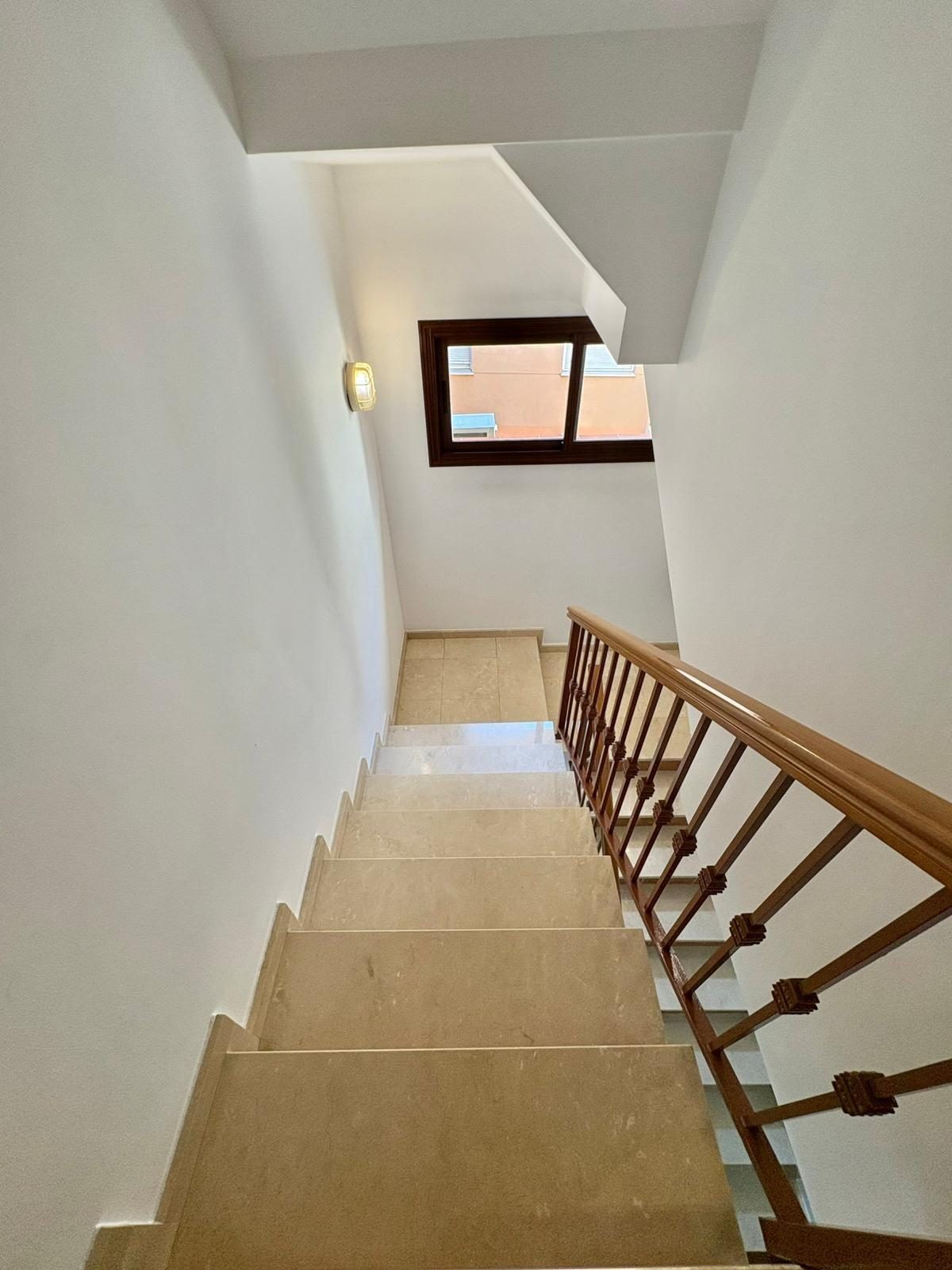 Piso en excelentes condiciones. 239.000€. Listo para entrar a vivir en Las Lagunas de Mijas — Foto 9