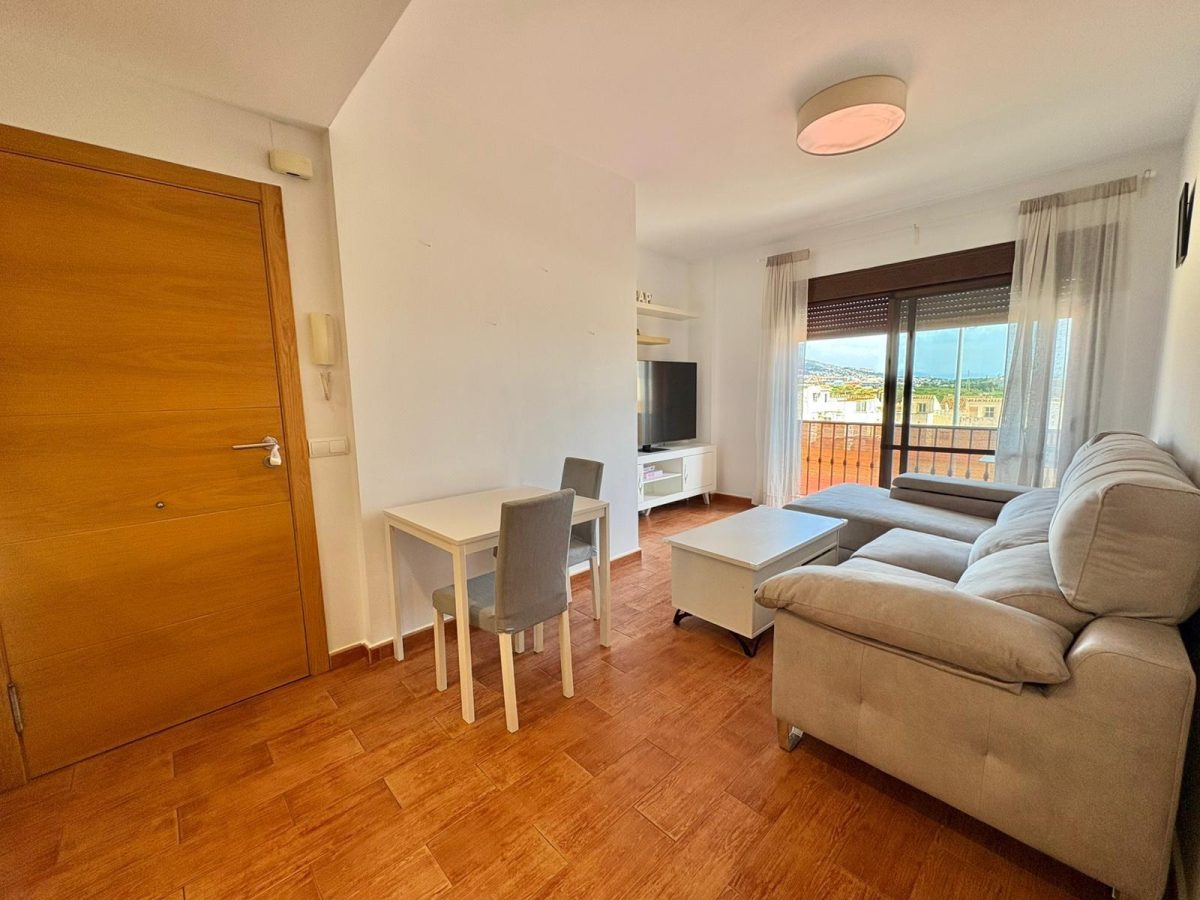 Piso en excelentes condiciones. 239.000€. Listo para entrar a vivir en Las Lagunas de Mijas — Foto 1