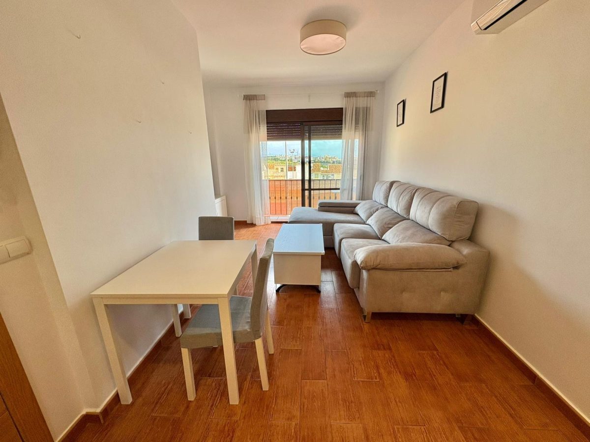 Piso en excelentes condiciones. 239.000€. Listo para entrar a vivir en Las Lagunas de Mijas — Foto 18