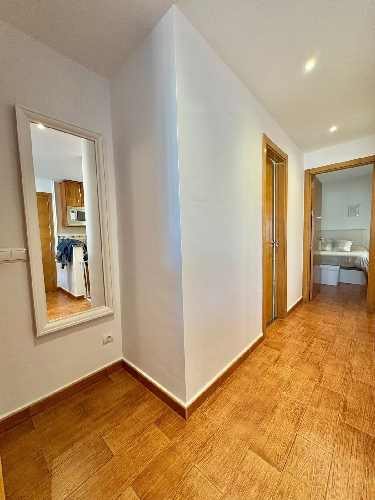 Piso en excelentes condiciones. 239.000€. Listo para entrar a vivir en Las Lagunas de Mijas — Foto 5