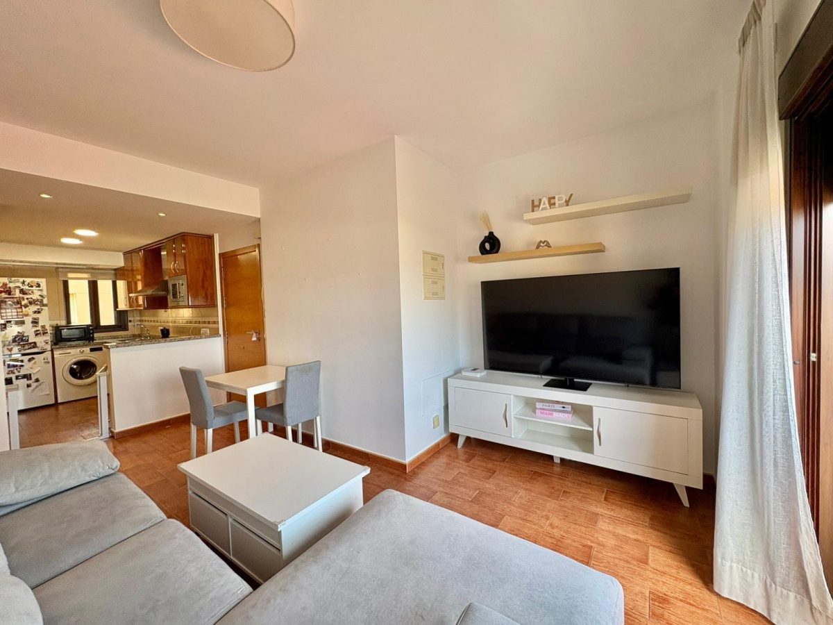 Piso en excelentes condiciones. 239.000€. Listo para entrar a vivir en Las Lagunas de Mijas — Foto 3