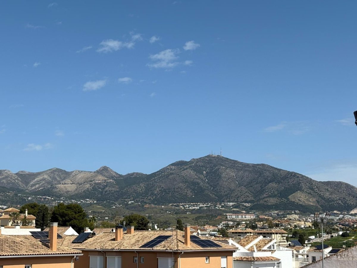 Piso en excelentes condiciones. 239.000€. Listo para entrar a vivir en Las Lagunas de Mijas — Foto 20