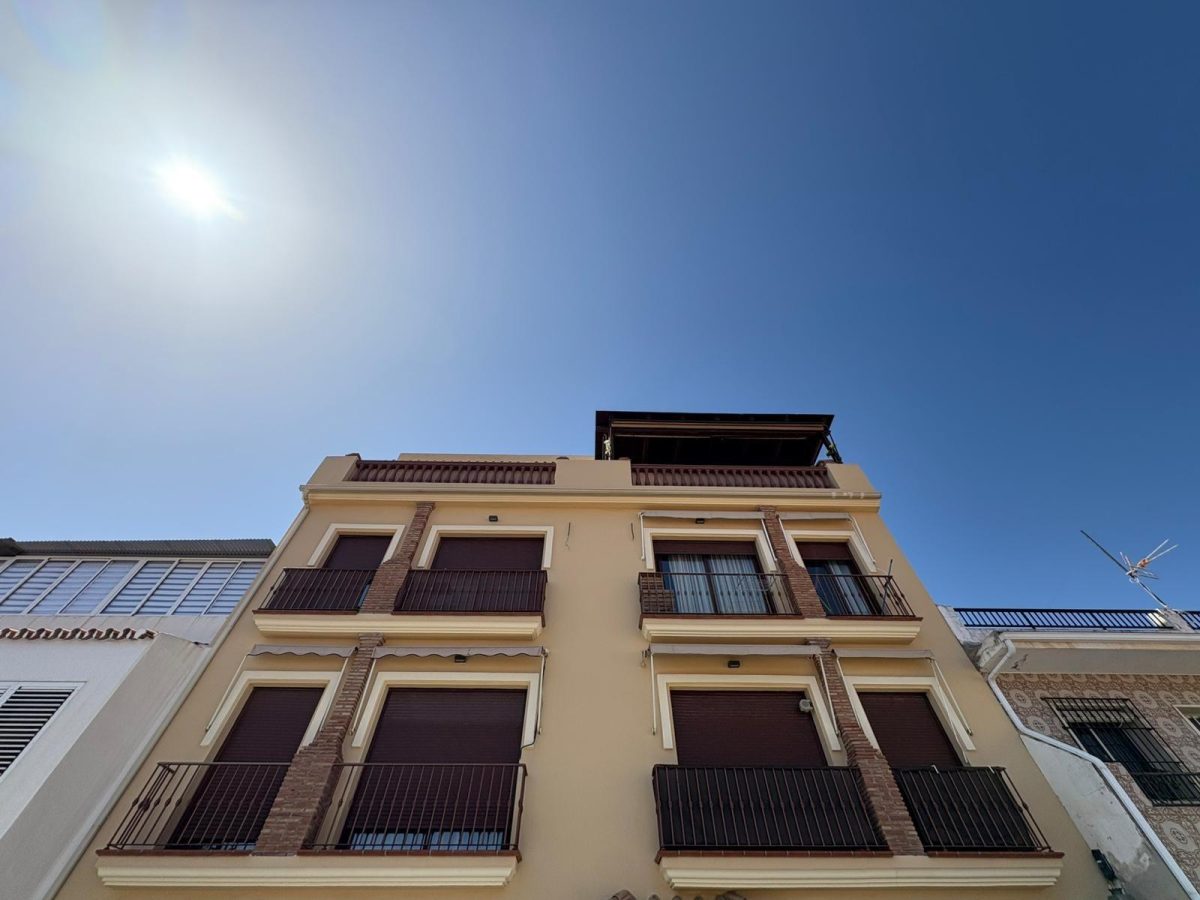 Piso en excelentes condiciones. 239.000€. Listo para entrar a vivir en Las Lagunas de Mijas — Foto 11