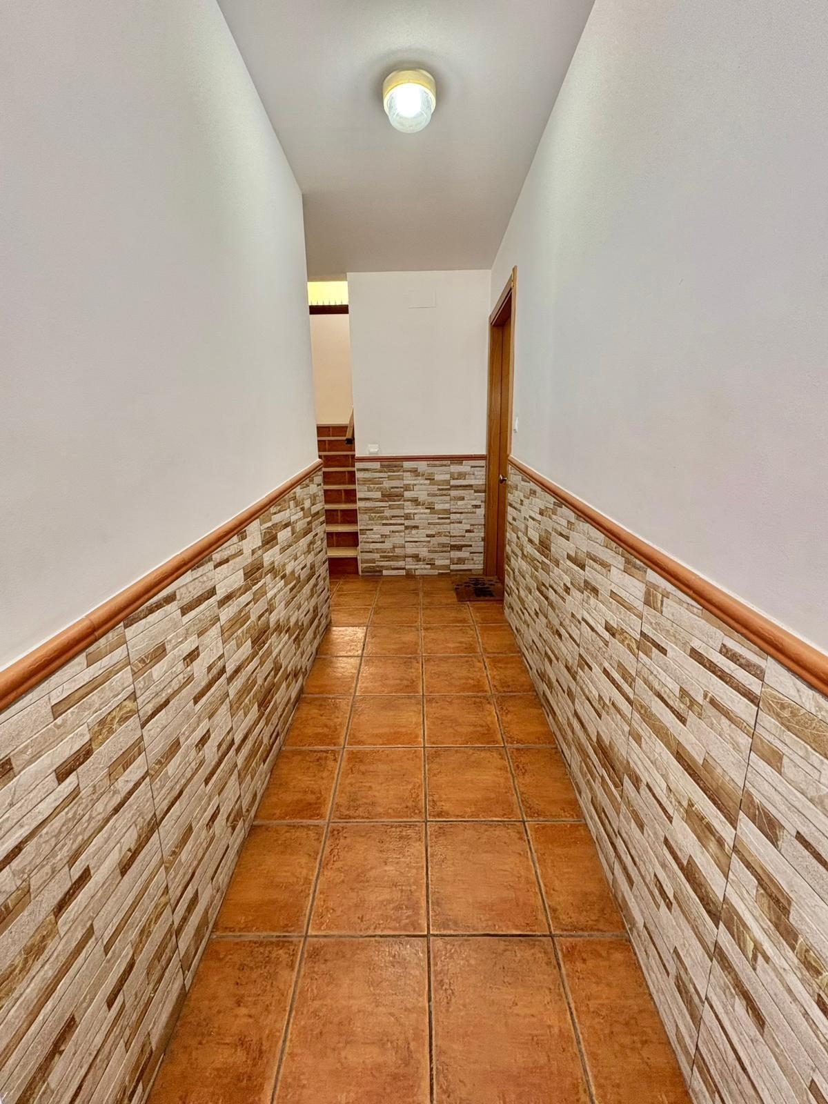 Piso en excelentes condiciones. 239.000€. Listo para entrar a vivir en Las Lagunas de Mijas — Foto 10