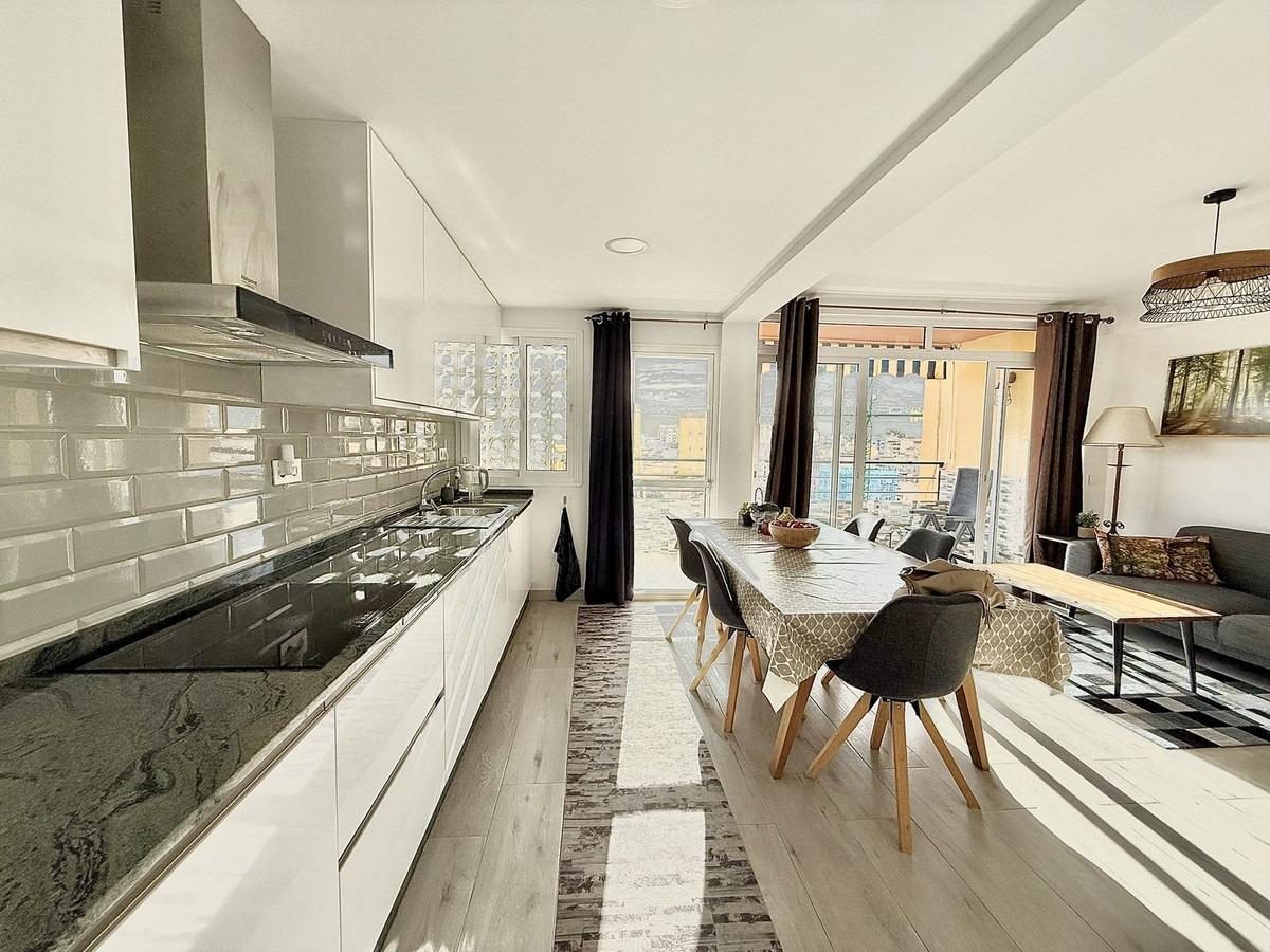 Ático en venta en Fuengirola centro, 3 dormitorios, terraza sur y vistas al mar – Costa del Sol — Foto 6