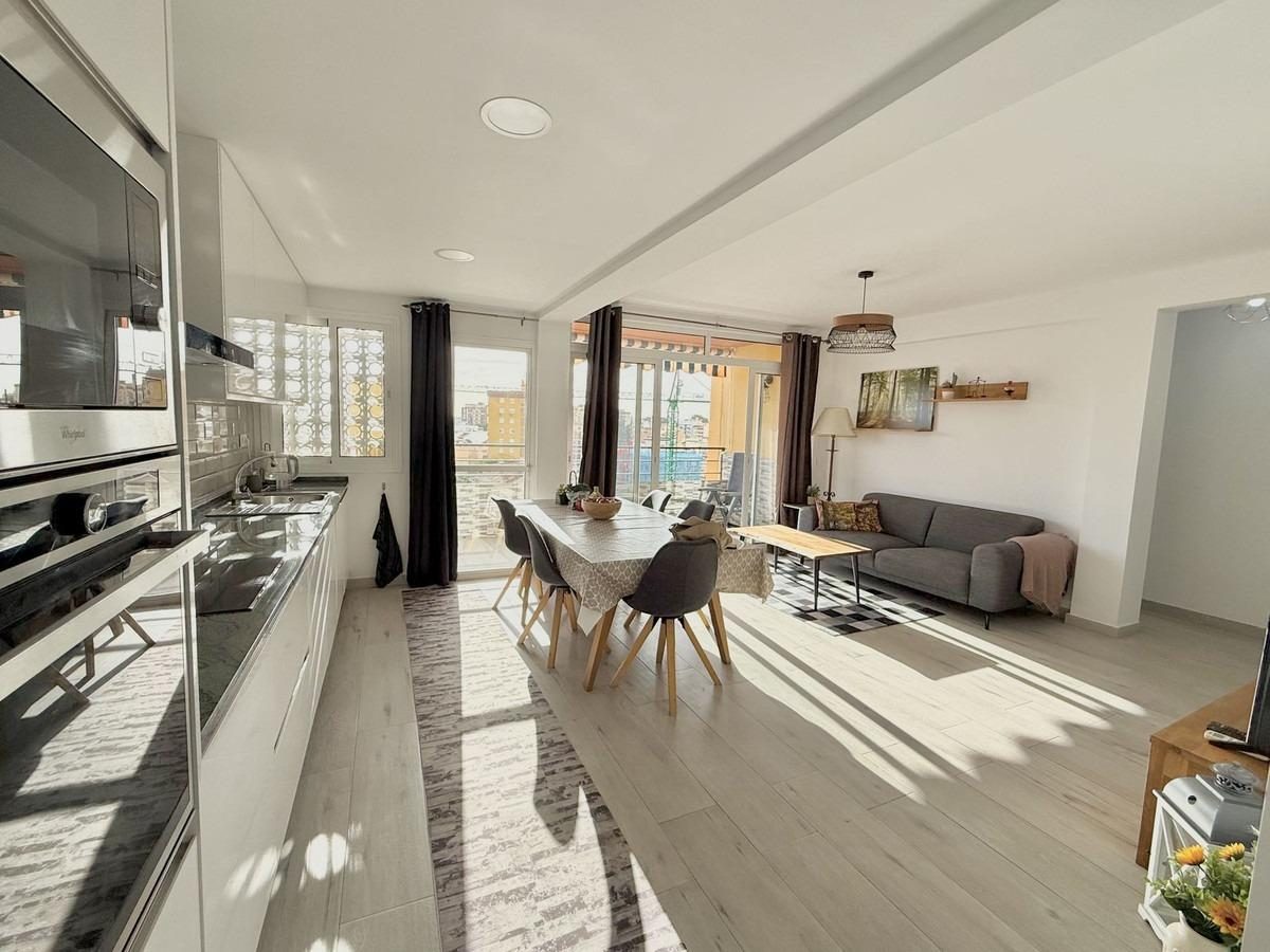 Ático en venta en Fuengirola centro, 3 dormitorios, terraza sur y vistas al mar – Costa del Sol — Foto 11