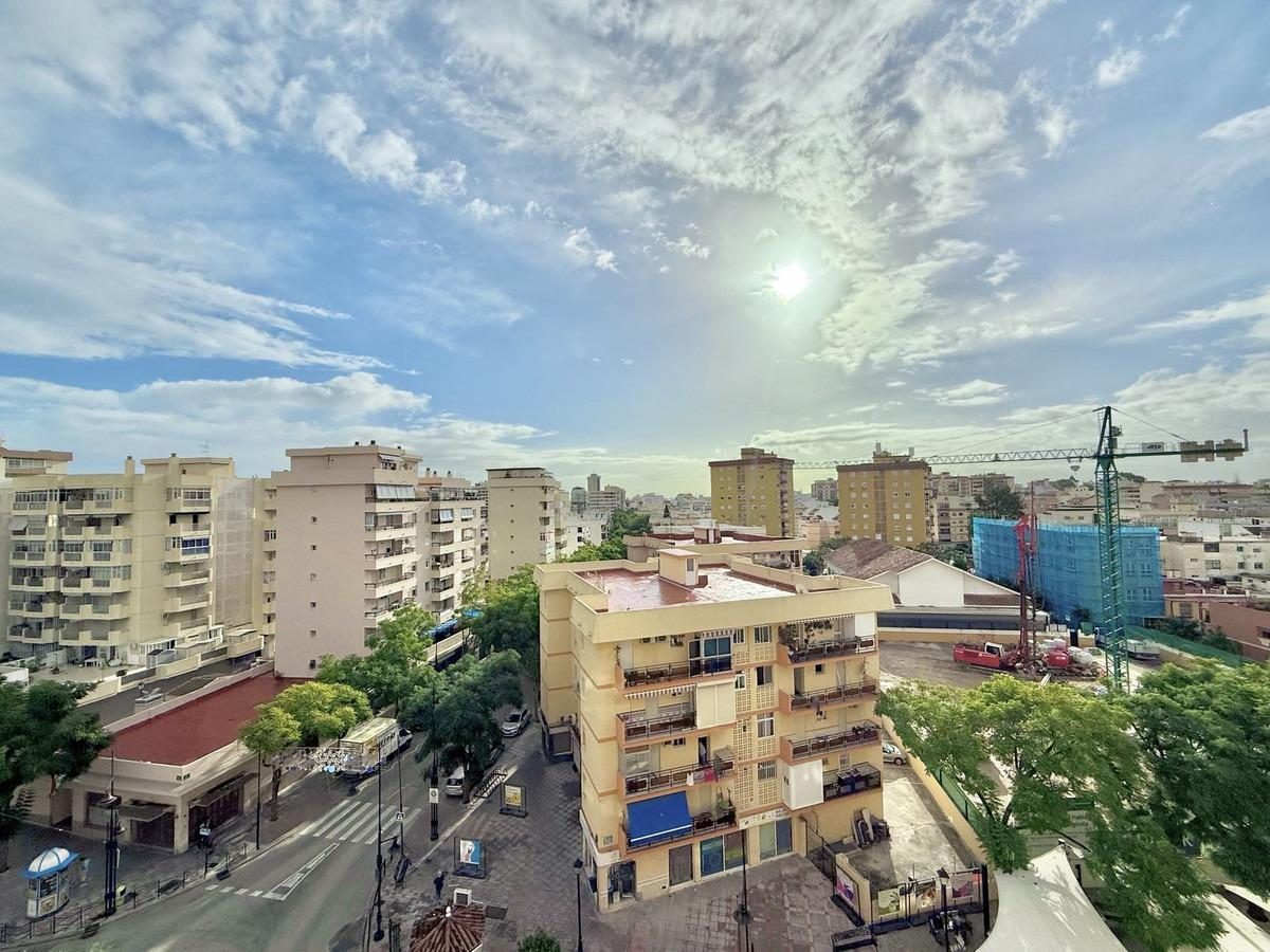 Ático en venta en Fuengirola centro, 3 dormitorios, terraza sur y vistas al mar – Costa del Sol — Foto 3