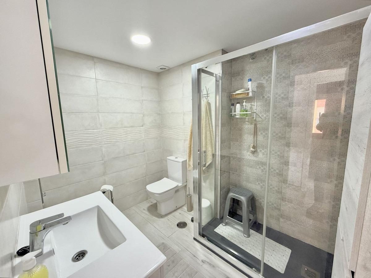 Ático en venta en Fuengirola centro, 3 dormitorios, terraza sur y vistas al mar – Costa del Sol — Foto 15